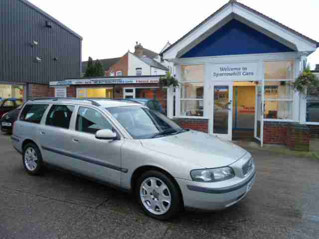 Volvo V70 2.4 ESTATE ( 140bhp ) 2000MY SPARES OR REPAIRS
