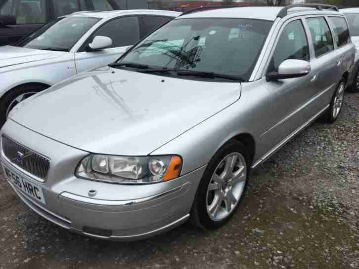 Volvo V70 2.4 Geatronic D5 SE Estate, 2006 56, Silver with Black Heated Leather