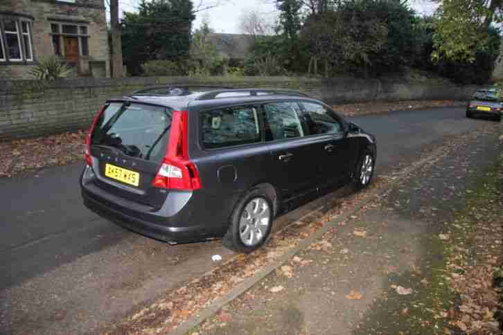 Volvo V70 D5 SE Auto Geartronic 2007 57 Plate, 2008 Model, 34,000 Miles FSH