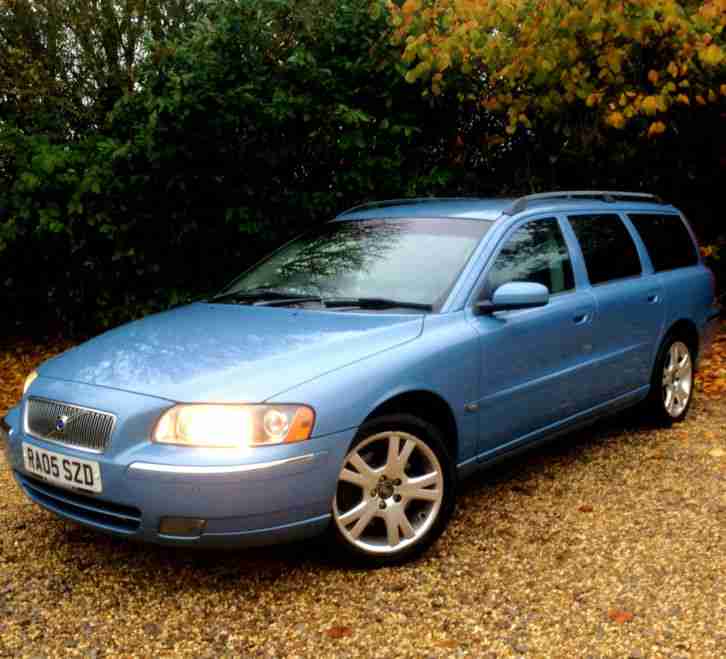 Volvo V70 ESTATE AUTO 2521CC 2.5 TURBO - FANTASTIC CAR WITH GREAT HISTORY