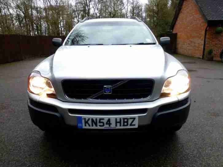 Volvo XC90 2.4TD D5 SE 5dr Geartronic 4WD GREAT VALUE FOR MONEY