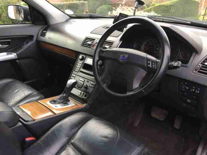 Volvo XC90 - sat nav, new tyres, great suspension, parking sensors.