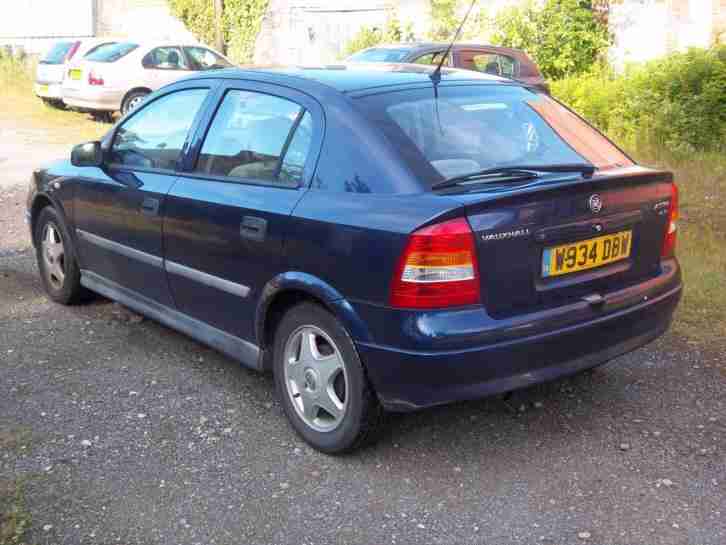 W Reg Vauxhall/Opel Astra 1.6i 16v ( a/c ) Club SPARES/REPAIR