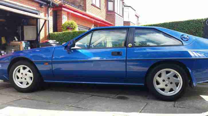 **WOW** 1989 LOTUS EXCEL SE. LOW MILES