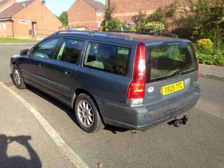 X Volvo V70 estate 2.4 automatic BRAND NEW MOT drives superb DRIVE AWAY !