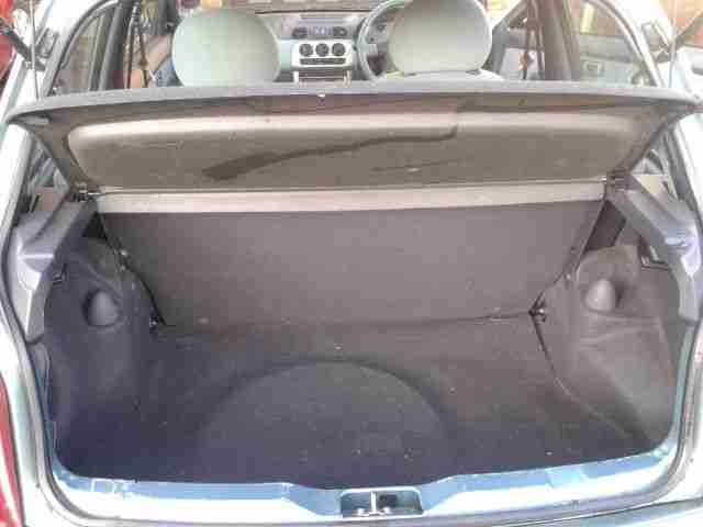 Y reg (2001) Nissan Micra Activ