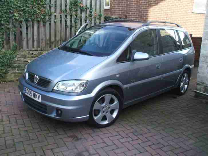 ZAFIRA 2.0 DTI SRI turbo diesel * FACTORY KIT * stunning looks * 05 reg *