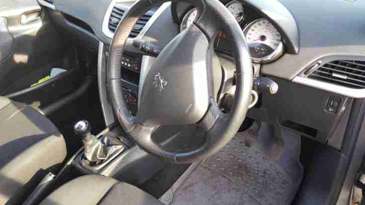 car-peugeot 207 1.4 Sport 09 plate