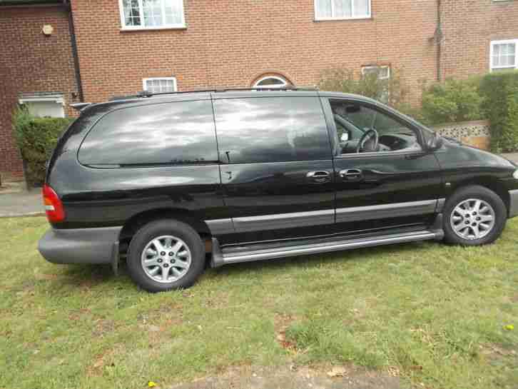 chrysler grand voyager automatic 3.3 petrol 12 months mot excelent condition