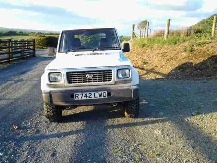 daihatsu fourtrak tdx