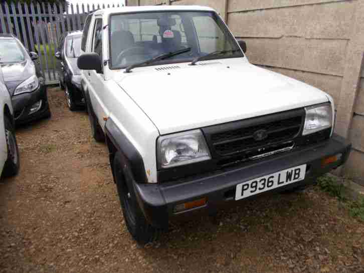 Daihatsu sports track excellent mot drives excellent