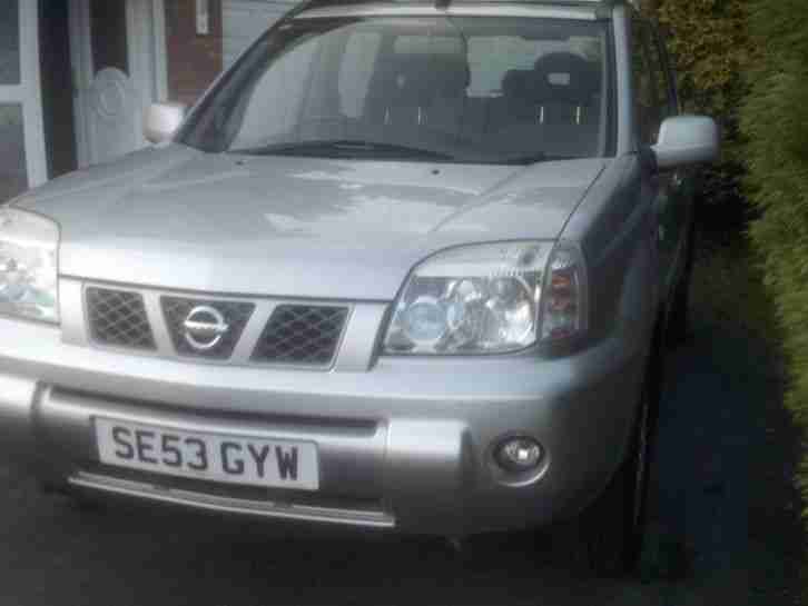 drives superb full sunroof xtrail turbo