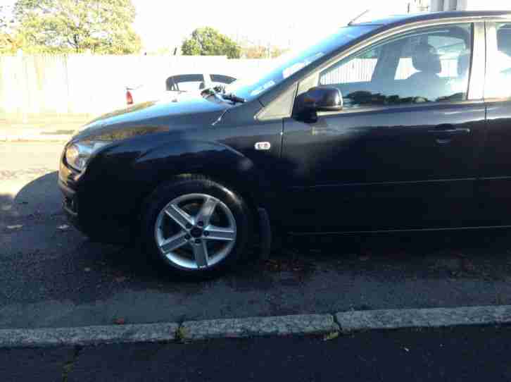 ford focus 1.6 titanium, 55 reg, 58,000 miles, 5 doors, a lovely car.