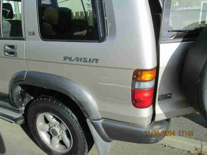 isuzu bighorn m reg automatic import 2006 no rot no weld.long tax and test.