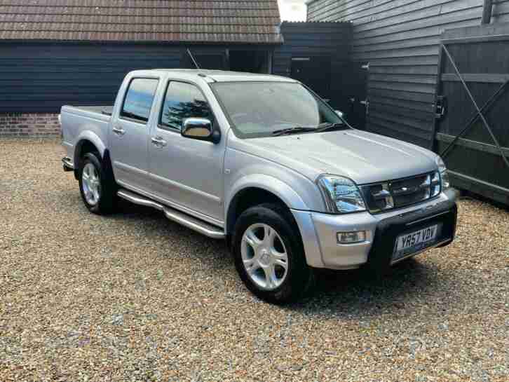 Isuzu Rodeo 3.0. Isuzu car from United Kingdom