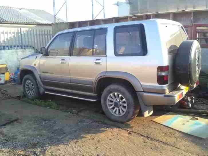 Isuzu trooper 02 insignia 3.1 conversion,unfinished project,starts up,4x4