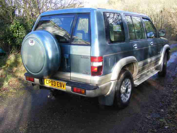 isuzu trooper 3.0 td diesel 7 seater 5 door 4x4 / land rover /