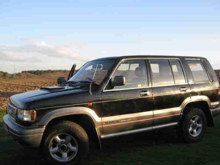 isuzu trooper lwb top spec