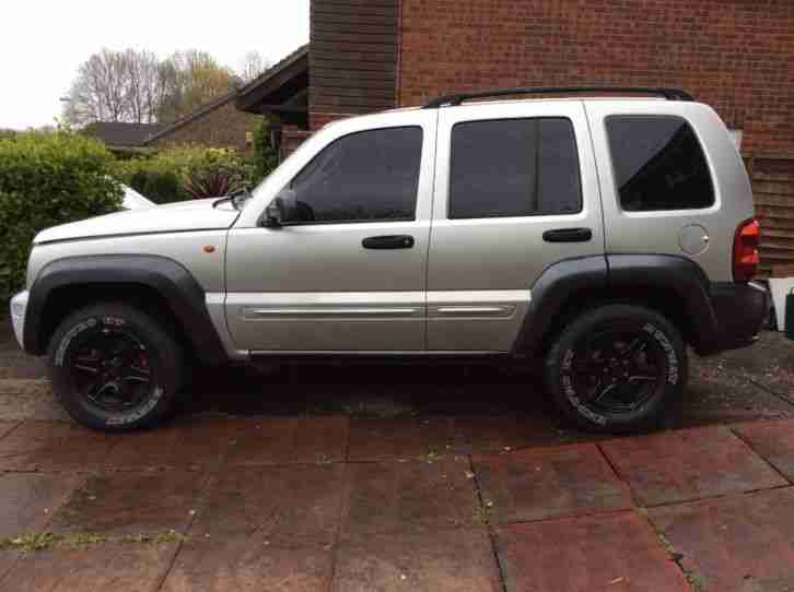 Jeep cherokee kj 2.4 sport petrol, spares or repair greenlaner