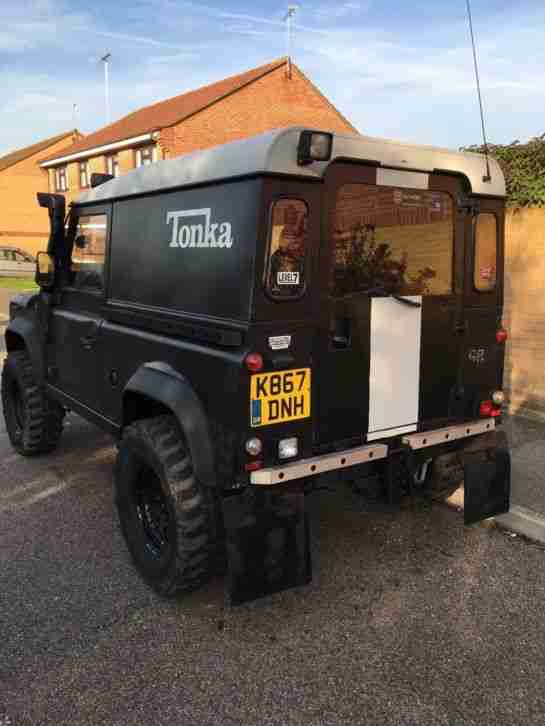 land rover defender 90 off roader