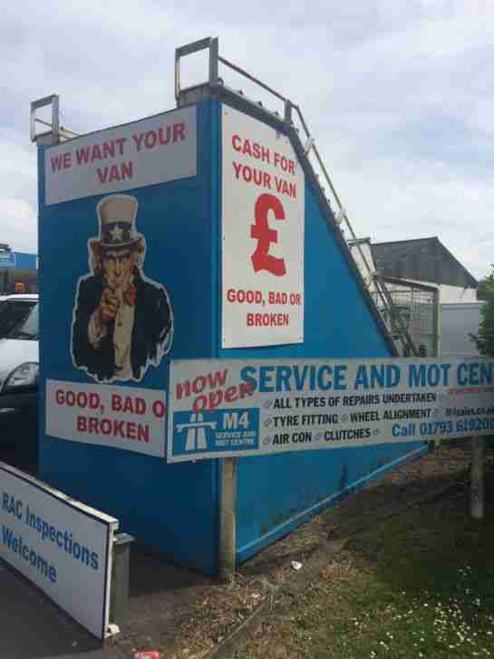 land rover display and advertising stand for 4x4
