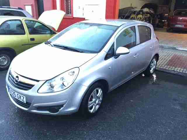 left hand drive opel corsa 1.3 cdti diesel auto Estepona spain spares or repair