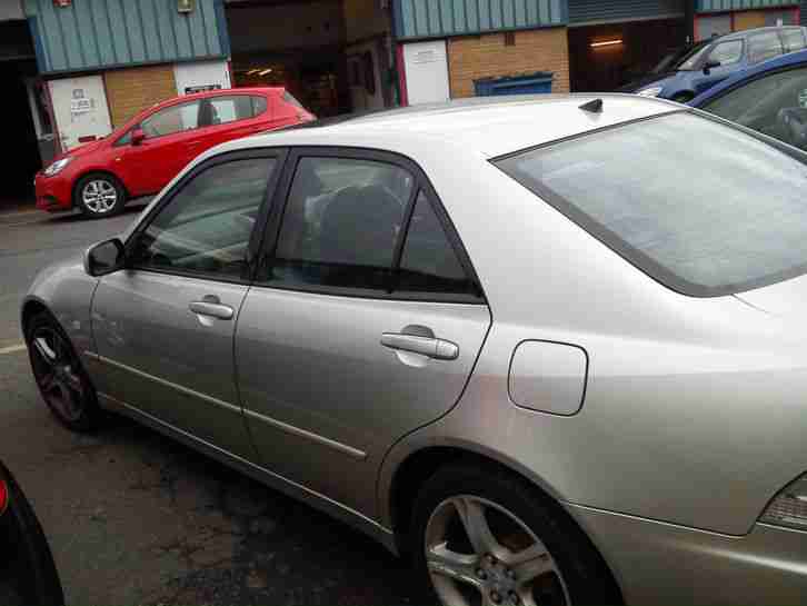 lexus IS200 SE