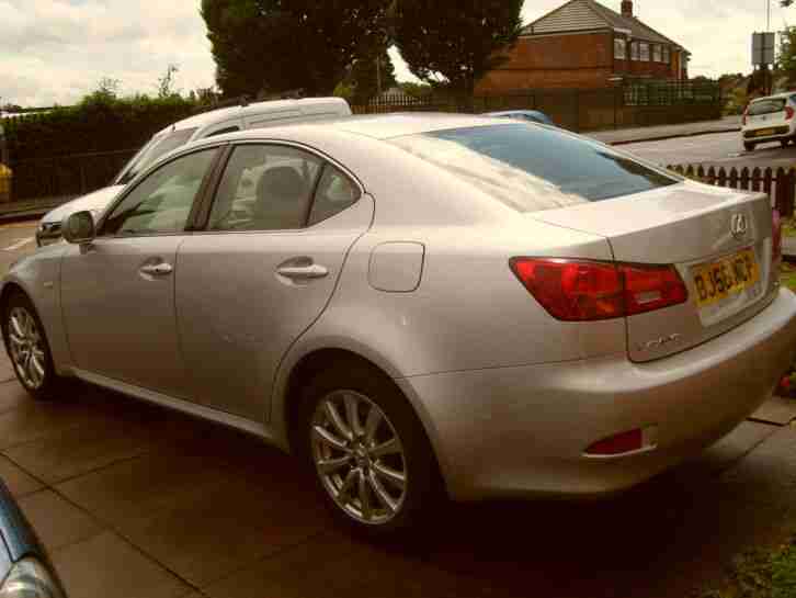 lexus is 220d se