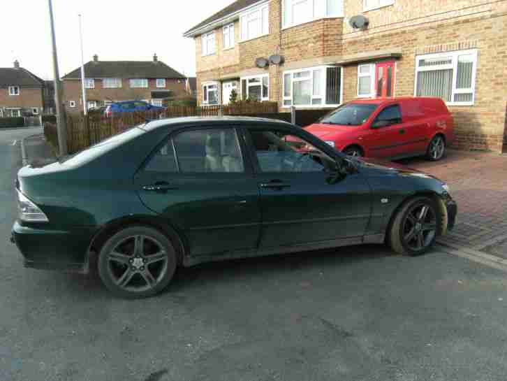 lexus is200