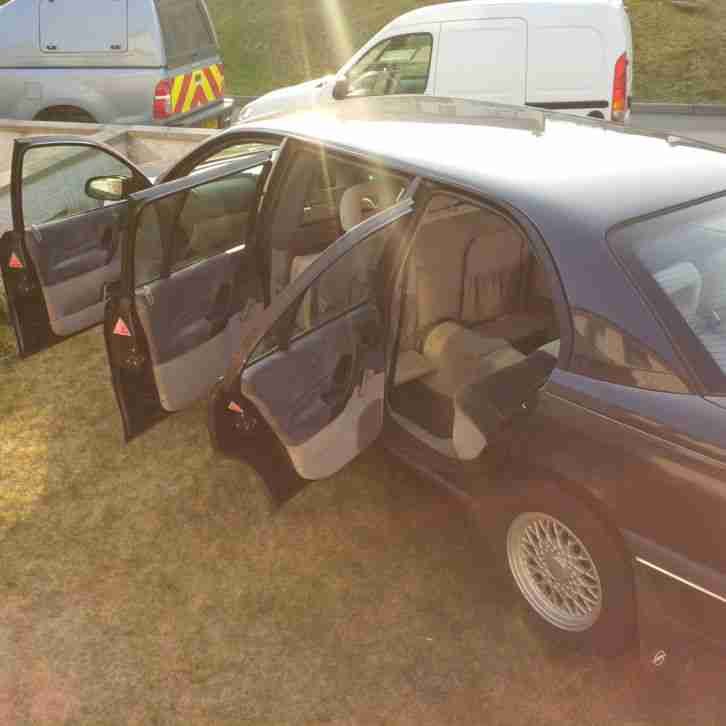 limousine Omega 2.5v6 6 door