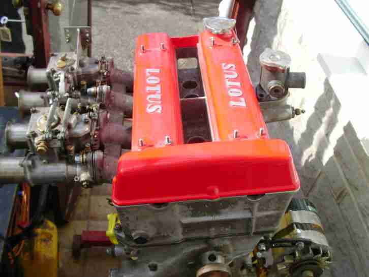Lotus twin cam engine