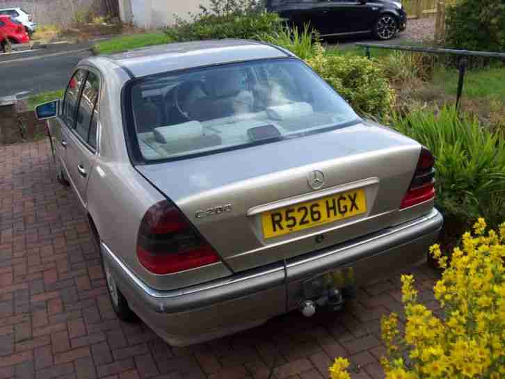 mercedes elegance c200