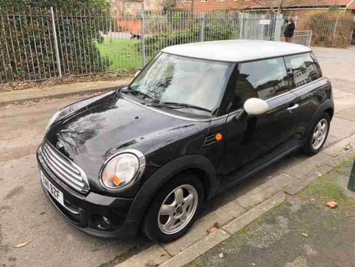 MINI COOPER AUTOMATIC, 2011 PETROL 3 DOOR HATCHBACK, 1.6 LITRE, VERY LOW MILEAGE