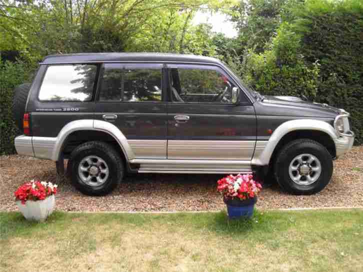 mitsubishi pajero