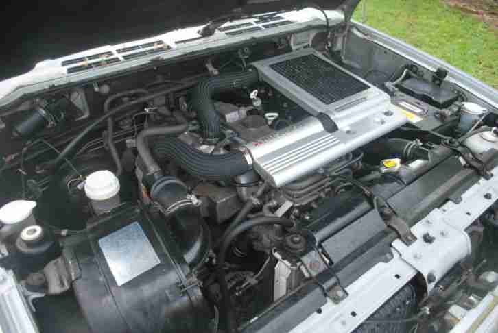 mitsubishi pajero breaking