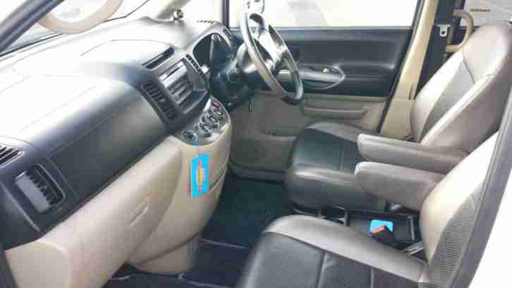 nissan serena rider