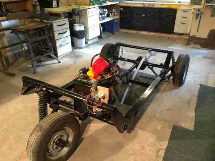 Reliant rialto chassis converted in to a bond bug