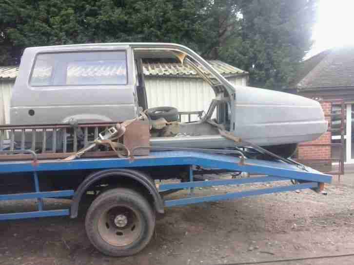 reliant three wheeler shell restoreation. spares or repairs