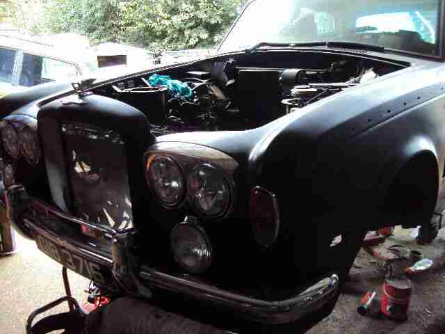 Rolls Royce Spirit ALL PARTS FOR breaking advert for 4 RR Alloy wheels (BREAKING