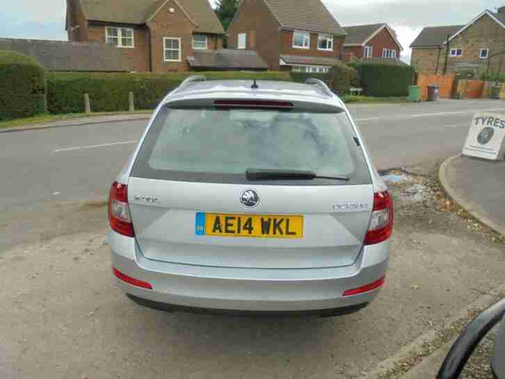 SKODA OCTAVIA 1.6TDI DIESEL ELEGANCE ESTATE 105BHP 2014 14reg FREE ROAD TAX 68K