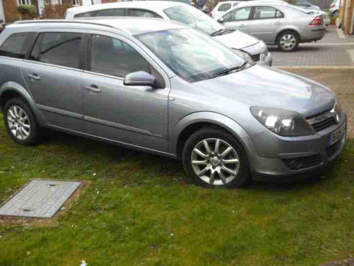 vauxhall astra automatic estate 2005 new