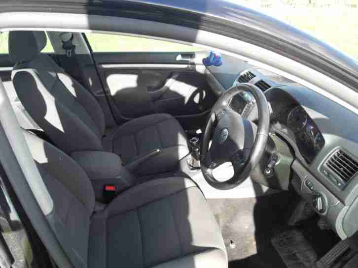 volkswagen golf 19 tdi match 2007 on the 57 nat nav met black