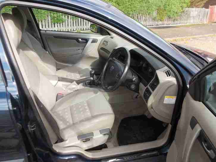 volvo s60 d5 s 4 door saloon, 53 reg, mot feb, taxed, 114k with print out