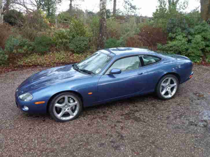 Jaguar 2004 54 XKR 4.2 SUPERCHARGED FJSH 85K ULTRAVIOLET IVORY A1